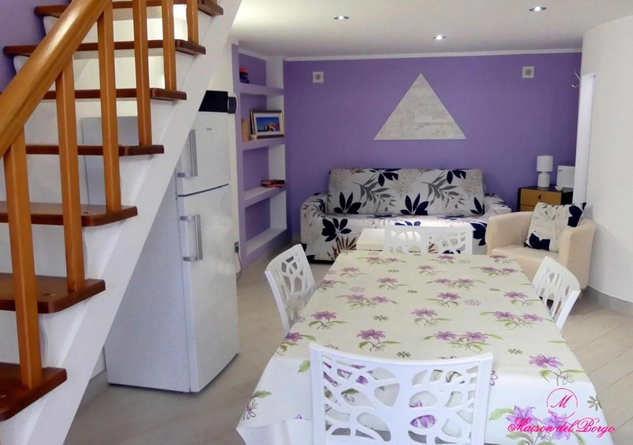 Casa Vacanza Vieste In Centro - Maison Del Borgo ภายนอก รูปภาพ