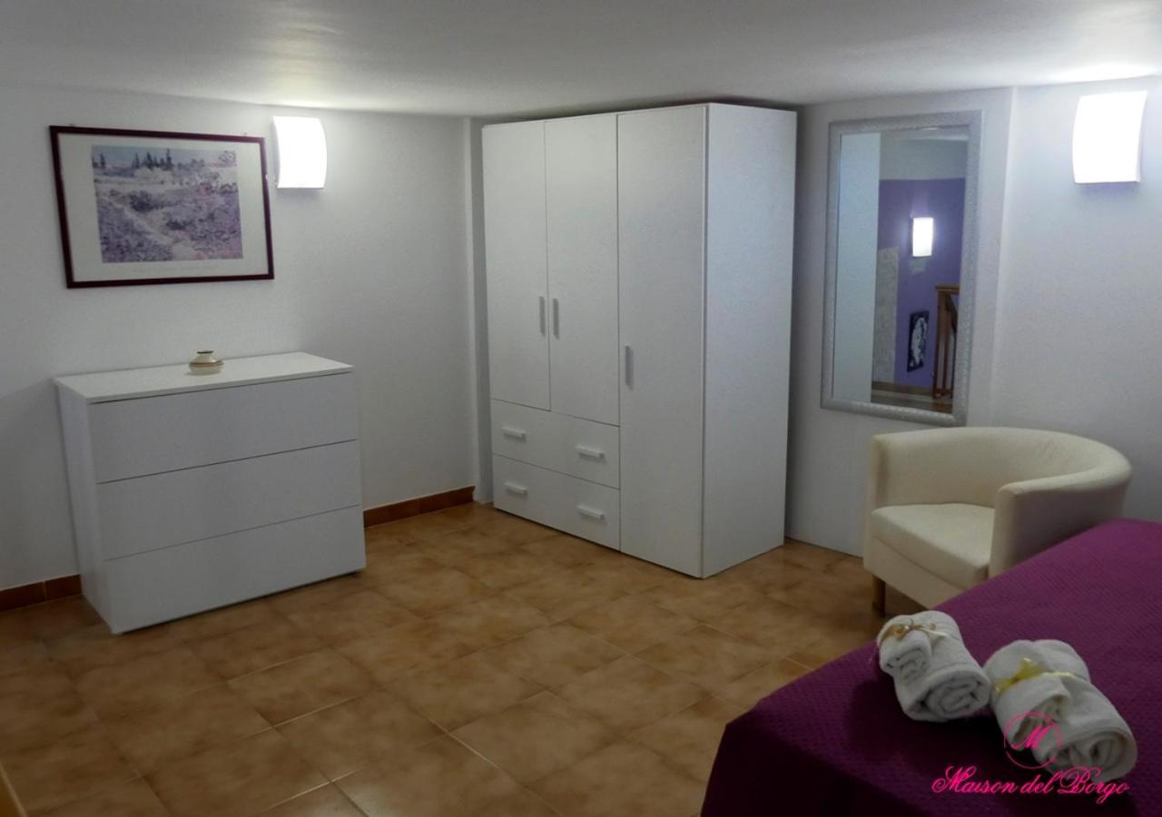 Casa Vacanza Vieste In Centro - Maison Del Borgo ภายนอก รูปภาพ